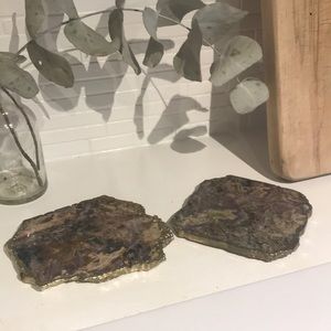2 amethyst coasters